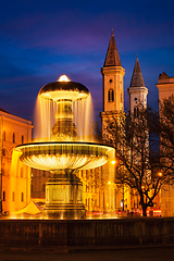 Image showing Fountain in the Geschwister-Scholl-Platz and St. Ludwig's Church