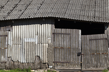 Image showing old rickety gates