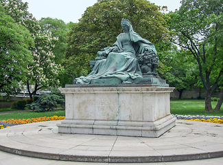 Image showing sculpture in Budapest