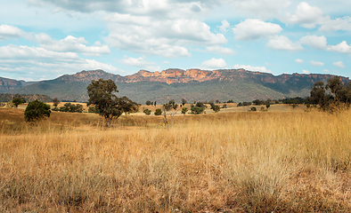 Image showing Capertee valley mountain and valley views