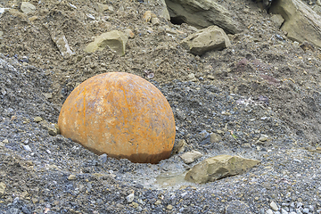 Image showing rusty metal ball