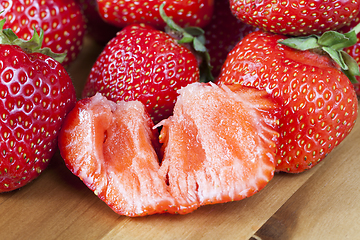 Image showing juicy ripe strawberries