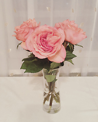 Image showing Beautiful bouquet of roses in a vase 