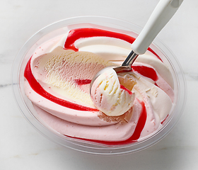 Image showing strawberry and vanilla ice cream