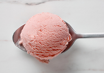 Image showing pink ice cream ball