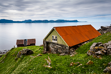 Image showing old house by the sea