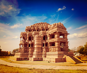 Image showing Sasbahu temple in Gwalior fort