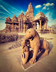 Image showing King and lion statue, Kandariya Mahadev temple