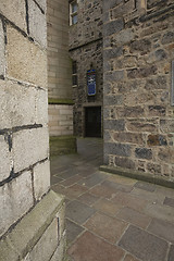 Image showing Narrow walk between buildings of Aberdeen University