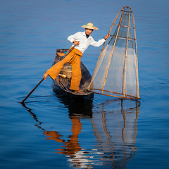 Image showing Burmese fisherman at Inle lake, Myanmar