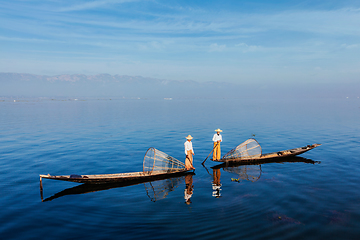 Image showing Traditional Burmese fisherman at Inle lake, Myanmar