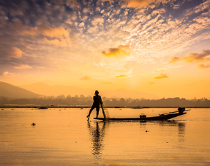 Image showing Traditional Burmese fisherman at Inle lake Myanmar