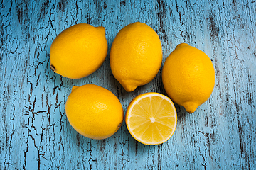 Image showing Five lemons
