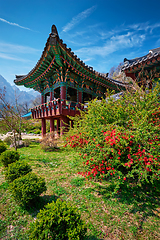 Image showing Sinheungsa temple in Seoraksan National Park, Seoraksan, South Korea