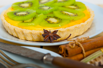 Image showing kiwi  pie tart and spices