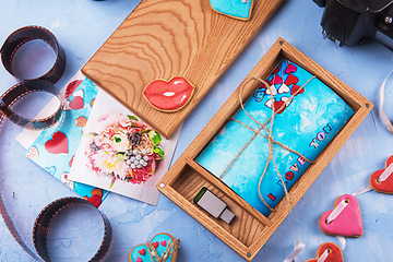 Image showing Wooden photo box with photo for Wedding Day.