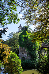 Image showing Sibyl temple and pond in Buttes-Chaumont Park, Paris