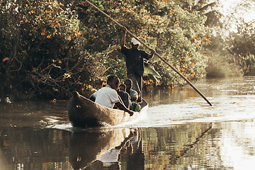 Image showing Daily life in madagascar countryside on river