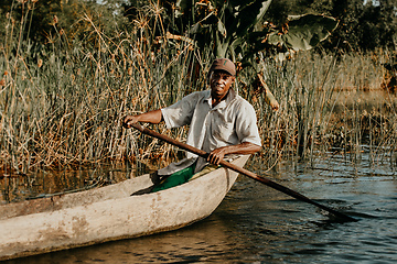 Image showing Daily life in madagascar countryside on river