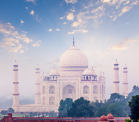 Image showing Taj Mahal on sunrise sunset, Agra, India