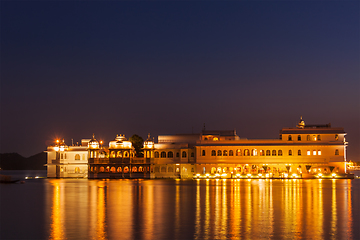 Image showing Lake Palace palace on Lake Pichola in twilight, Udaipur, Rajasth