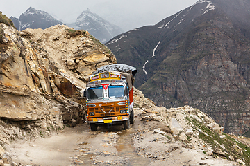 Image showing Manali-Leh road in Indian Himalayas with lorry