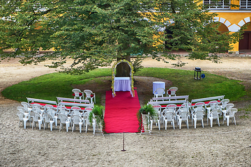 Image showing outdoor wedding place 