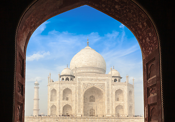 Image showing Taj Mahal through arch, Agra, India