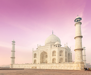 Image showing Taj Mahal on sunrise sunset, Agra, India