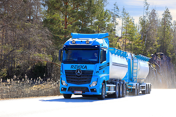 Image showing Blue Mercedes-Benz Actros L Tank Truck on Road