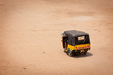 Image showing Autorickshaw in the street. India