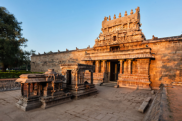 Image showing Entrance gopura (tower) of Airavatesvara Temple, Darasuram