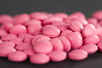 Image showing pills pink