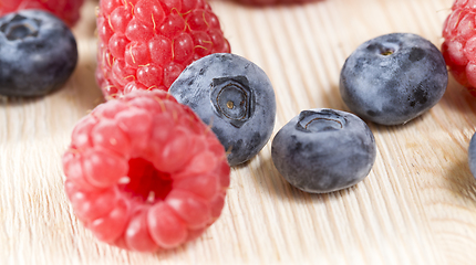 Image showing raspberry with blueberry