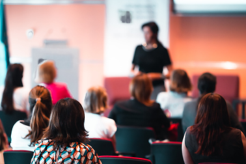 Image showing Woman giving presentation on business conference event.