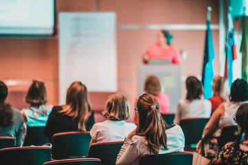 Image showing Woman giving presentation on business conference event.