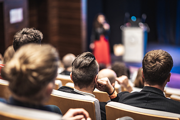 Image showing Woman giving presentation on business conference event.