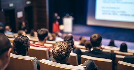 Image showing Woman giving presentation on business conference event.