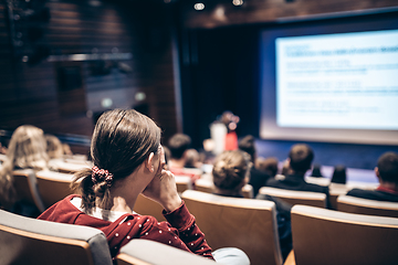 Image showing Woman giving presentation on business conference event.