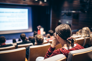 Image showing Woman giving presentation on business conference event.