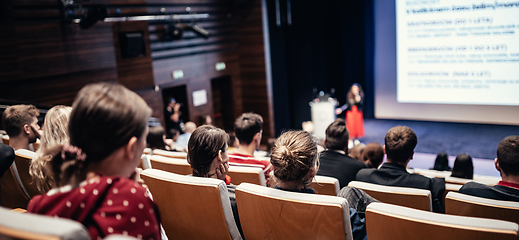 Image showing Woman giving presentation on business conference event.