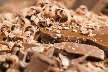 Image showing sliced and broken chocolate