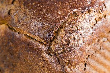 Image showing a whole loaf of black rye bread