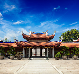 Image showing Gates of Lian Shan Shuang Lin Monastery