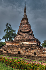 Image showing Old chedi in Sukhothai, Thailand