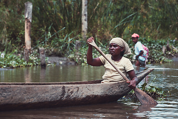 Image showing Life in madagascar countryside on river