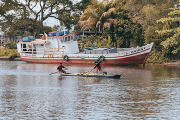 Image showing Life in madagascar countryside on river