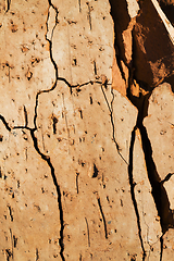 Image showing a cracked part of a wall