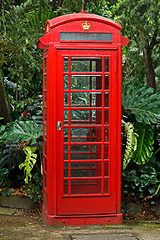 Image showing Red English telephone booth