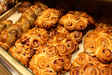 Image showing rolls figured on the counter